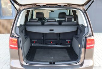 Volkswagen Touran 2.0 TDI Highline DSG - 8