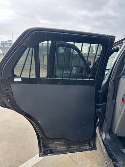 NA PREDAJ: POLICAJNÝ ŠPECIÁL FORD EXPLORER INTERCEPTOR 2019 - 8