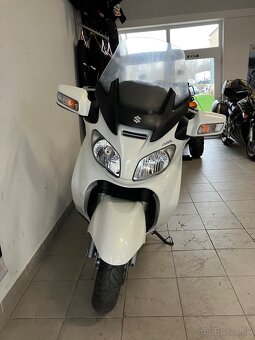 Suzuki AN650 Burgman Executive - 8