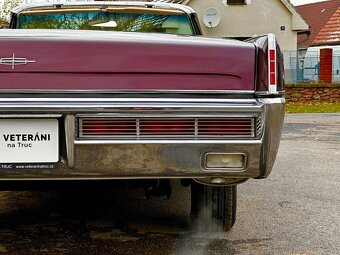 Lincoln Continental - 8