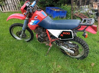 Honda XL600R - 8