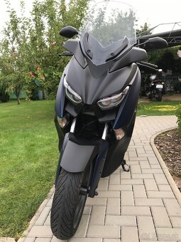 Yamaha XMAX 125 AKRAPOVIČ a doplnky - 8