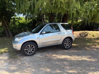 Toyota RAV4 2.0 D-4D 3D - 8