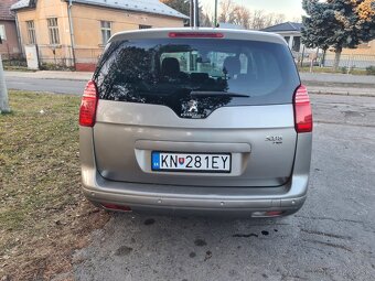 Peugeot 5008 facelift 1,6hdi automat rok 2014 - 8