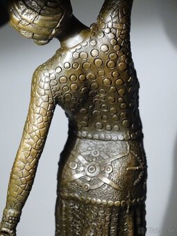 bronzová socha tanečnice "Footsteps" sign. D.H.Chiparus 38 - 8