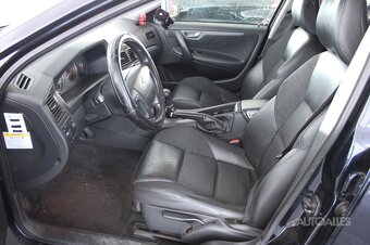 Volvo V70 2,5 T + LPG 154 kW AWD - 8