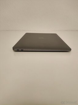 MacBook Air 2020 | i5 • 16GB • 256GB SSD - 8