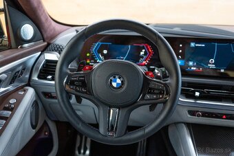 BMW XM 4.4 V8 - 8