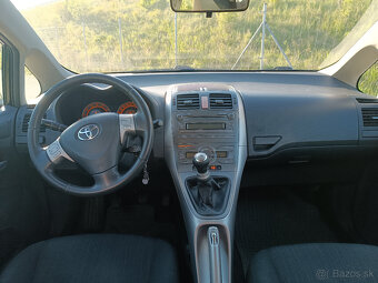 Toyota Auris 1.6 I Dual VVT-i Terra Cool - 8