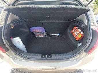 Kia Ceed 29 000 km, jeden majitel - 8