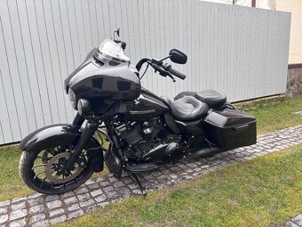 Harley Davidson FLHXS - 8