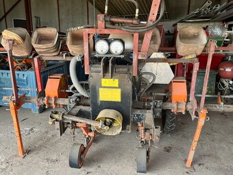 Sejačka - 8
