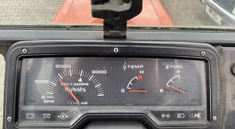 Traktor Kubota ST 30 4x4 + sekačka - 8