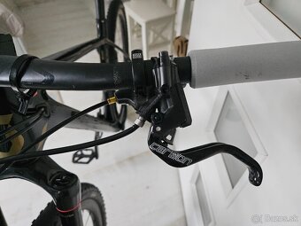 xc carbon bicykel Scott scale RC 900 sl 8.3kg s pedalmi - 8