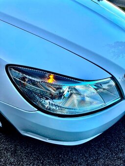 Predám Octavia II Facelift TSI kúp. v SR - 8
