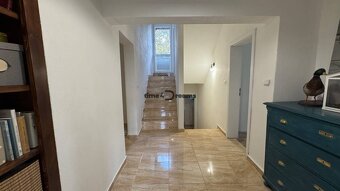 NA PREDAJ 9 izbový rodinný dom v obci Cabaj Čápor - 8