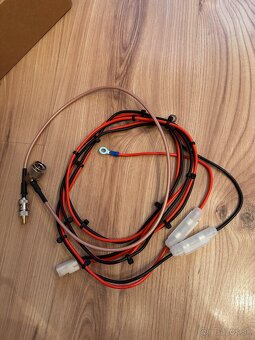 UHF výkonový zosilňovač Toptek - 8