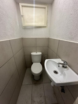 3 Izbový rodinný dom Brezno, polosamota, potôčik za domom, - 8