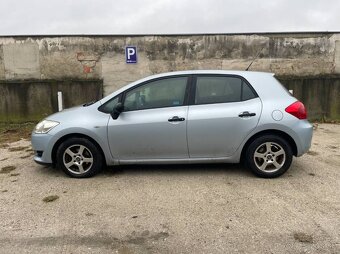 Toyota Auris 1.4 2008 - 8