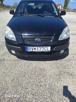 Kia rio - 8