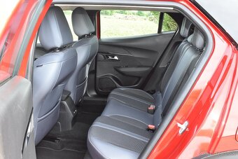PEUGEOT 2008 1.2 AUTOMAT //LED/ VIRTUAL/ 13.700,- EUR - 8