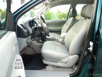 TOYOTA HILUX 2.5 D-4D Country 2011 106kW 180tis km, STK - 8