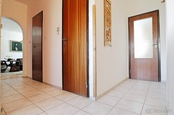 3-izbový byt, čiastočná rekonštrukcia, TOP POLOHA - 8