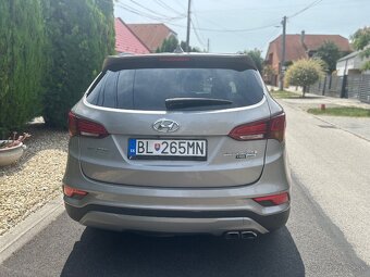 Hyundai Santa Fe - 8