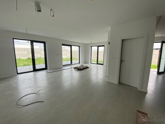 Rodinny samostatný dom,117m2,nadštandard,12min od BA - 8