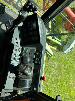 Claas Mega 208 - lista 6 m + predval - 8