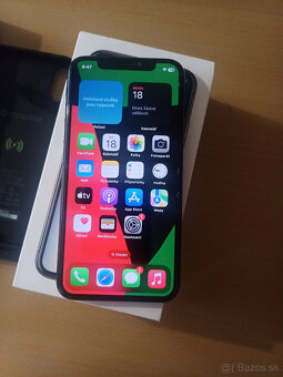 Apple iPhone X 64GB - 8