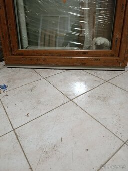 Predám balkónové dvere so zárubňou - 8