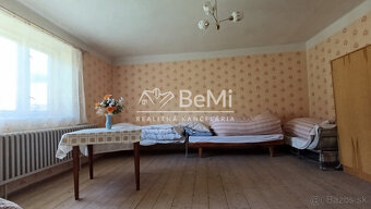 Dom v obci Henckovce, podpivničený,plynové kúrenie,2 studne - 8