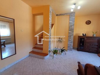 Pekný rodinný dom v obci Plešivec. - 8