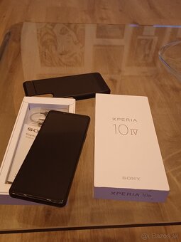 Predám krásný a plne funkčný Sony Xperia 10 IV. - 8