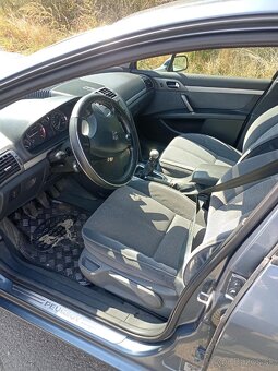 Peugeot 407 - 8