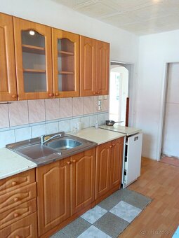 Na predaj 2,5 izbový byt | 56 m2 | Sládkovičova | SL - 8