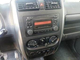 Suzuki Jimny 1.3i 4x4 - 8