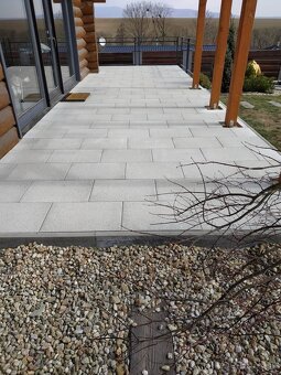 Pokládka dlažby v exteriéri + predaj zámkovej dlažby - 8