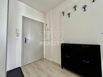 Na prenájom zariadený 2i byt s balkónom a parkovacím... - 8
