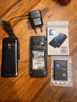 Samsung GT-S5610 tlačítkový mobil, nová baterka, krásny stav - 8