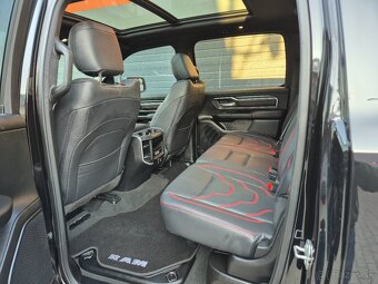 DODGE RAM 1500 5,7 HEMI BLACK WIDOW 16000km - 8