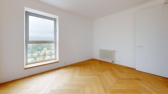 Na predaj, trojizbový byt 137 m2, 19. poschodie, Amfiteáter, - 8