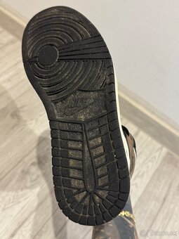 Air Jordan 1 High Dark Mocha - 8