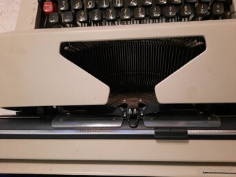 Pisaci stroj Consul model 2226 - 8