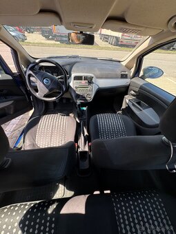 Punto - 8