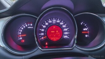 KIA CEED SW 1.6 GDI GOLD A/T (2017) – Po masívnom servise - 8