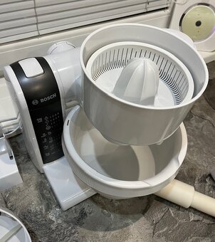 Bosch mum 4855/08 kuchynský robot 600w - 8