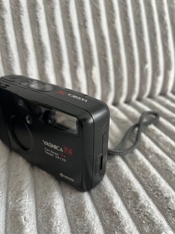 Yashica T4 - 8