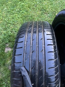Nexen 215/60 r17 - 8